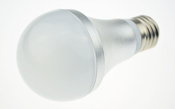 জলরোধী IP65 SMD ও 5 ওয়াট LED গ্লোব বাল্ব Dimmable E26 LED হাল্কা কন্দ 120 ভোল্ট